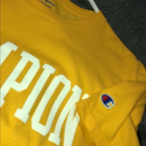 Champion t shirt :)) - Picture 2 of 2